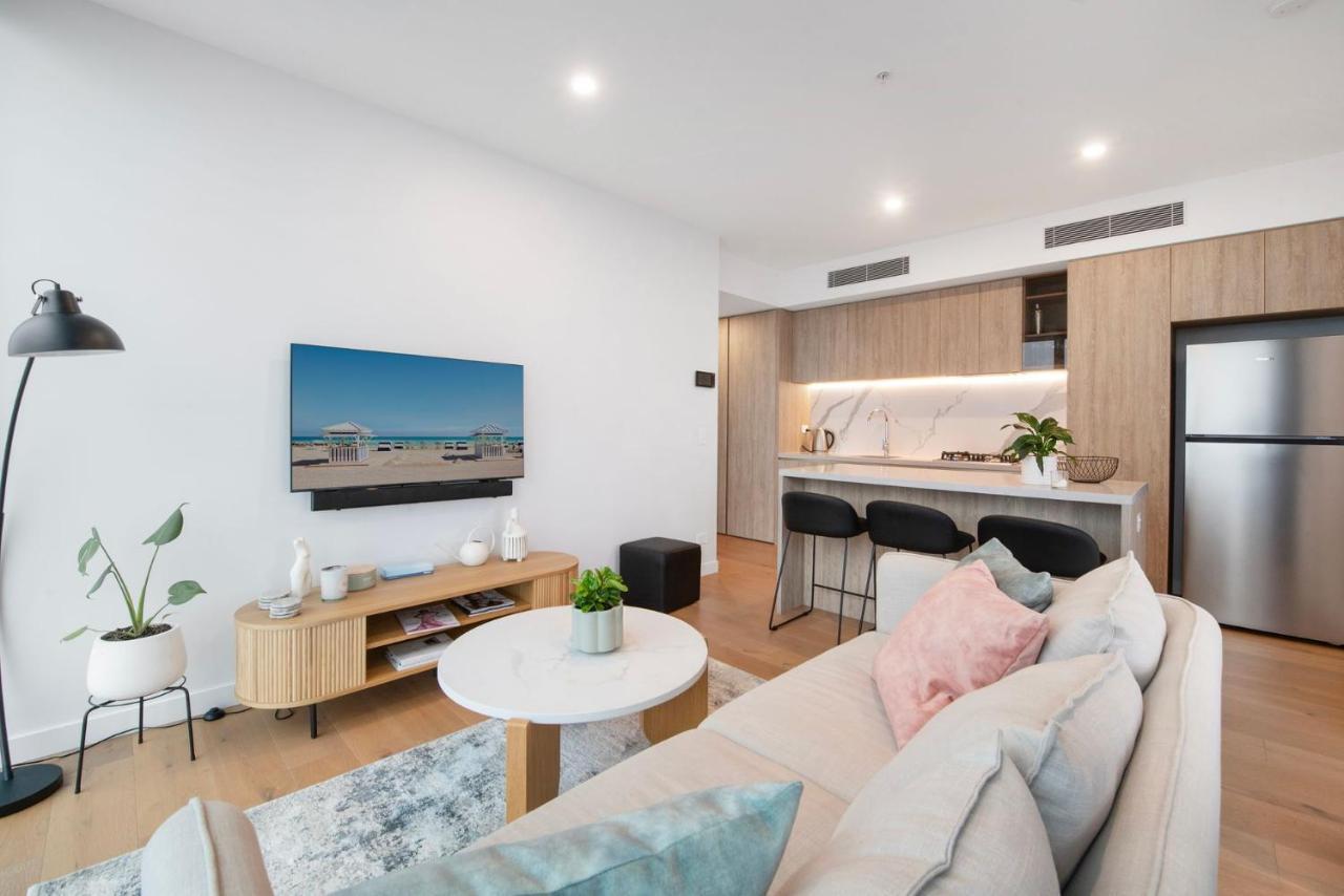 Broadbeach Island 2 Bedroom Casino - Coasthm Apartment Gold Coast
