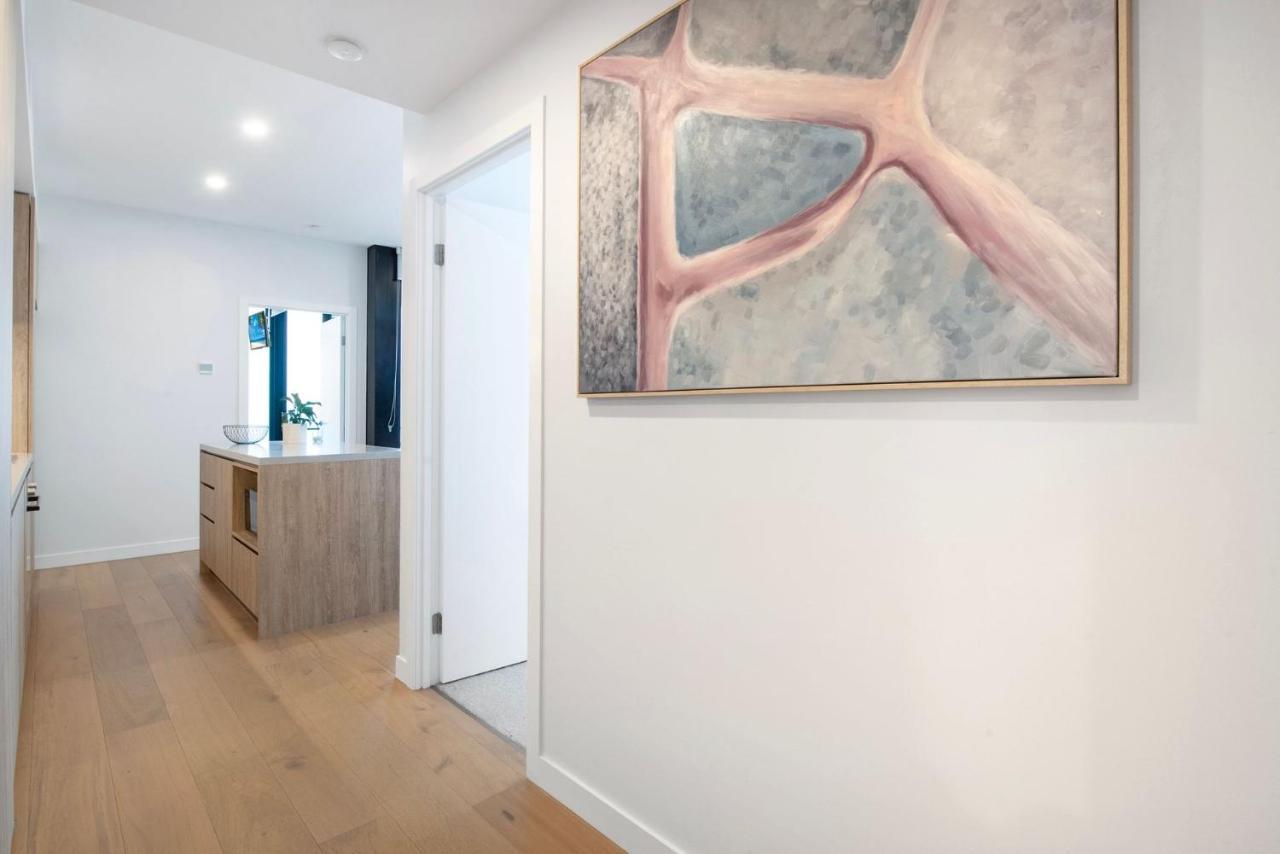 Broadbeach Island 2 Bedroom Casino - Coasthm *